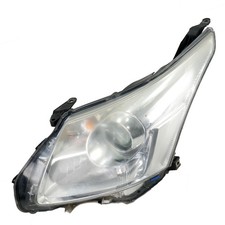 Phare gauche Toyota Avensis