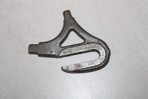 Une patte cadre campagnolo - patte,