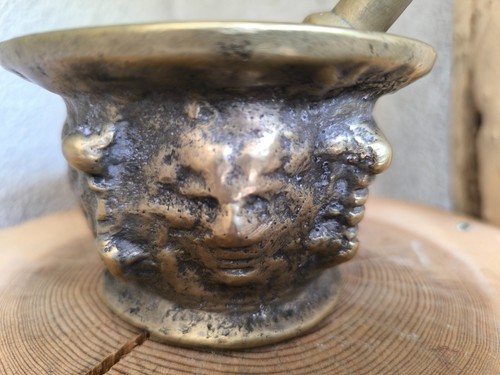 Bronze ancien mortier - et, pilon
