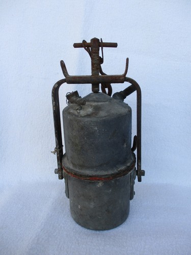 Ancienne lampe carbure - carbure,
