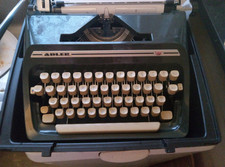 machine a ecrire ancienne ADLER GABRIELE 35