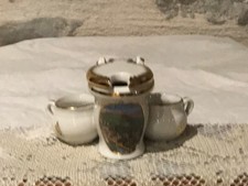 Serviteur de table « wc », sel, poivre et moutardier en porcelaine