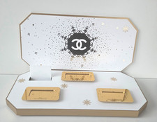 CHANEL N°5 PRESENTOIR NOËL 2024