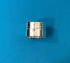 Rond de serviette CHRISTOFLE modèle FILET métal argenté couvert service table