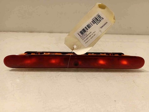 3ème feu stop supplementaire - feu,