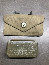 Pochette + pansement US WW2 - First Aid dressing