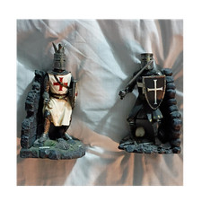 2pc Medieval Crusader Knight