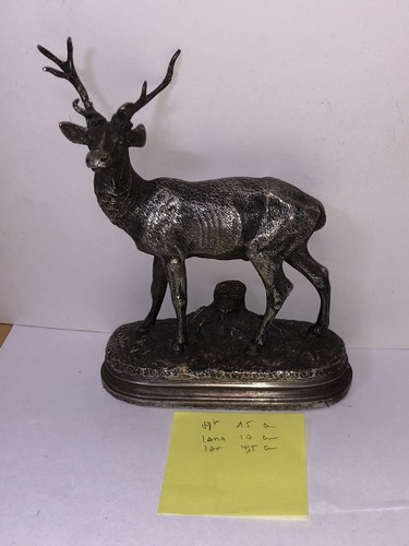 Très beau cerf signé - très,