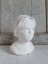 Buste enfant en  plâtre, portrait belle expression