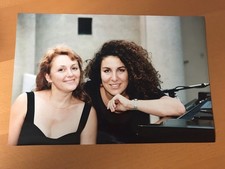 MARIANNE JAMES et ARIANE