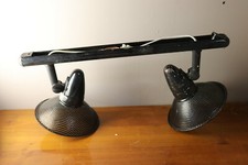 Ancien lustre plafonnier noir en métal ajouré , deux spot dirigeable année 80