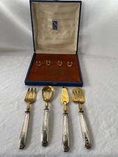 Coffret couverts à desserts en vermeil et en argent soufflés poinçonnés