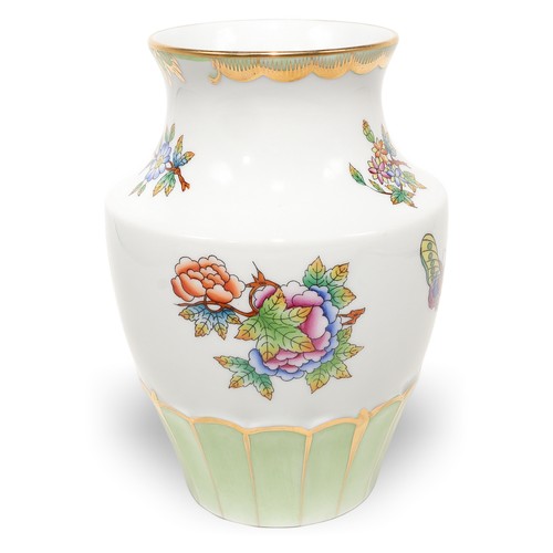 Herend vase queen - queen, victoria