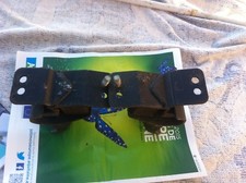 Support moteur mitsubishi