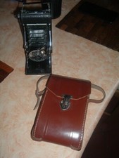 appareil photo ancien Coronet à soufflet occasion avec son étui en cuir