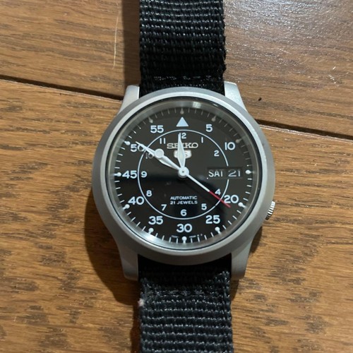 Montre militaire noire - , seiko