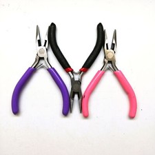 Pince bijoux à bouts plats