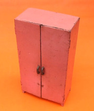 Années 1950  Mobilier de poupée Armoire industrielle  Tôle laquée rose