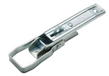 Crochet latéral de remorque