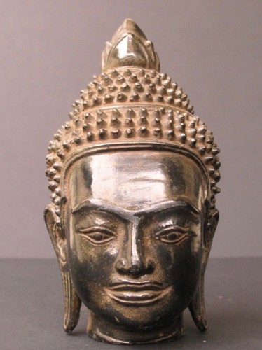 Tête bouddha khmer en - de,