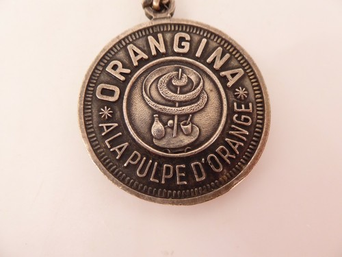 Porte cles key - key, orangina