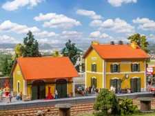 FALLER Petite gare avec halle