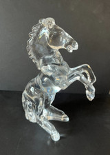 Superbe figurine en cristal blanc – Cheval cabré – Objet de décoration vintage