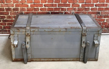 Malle de transport militaire