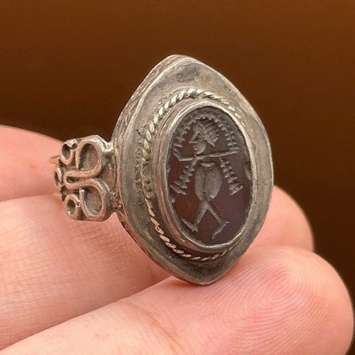 Belle bague romaine ancienne