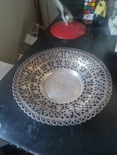 Corbeille à pain  en métal blanc - ajourée - ancienne