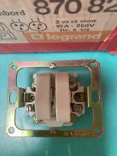 double interrupteur ou va et Vient 10A Chambord Legrand 87082