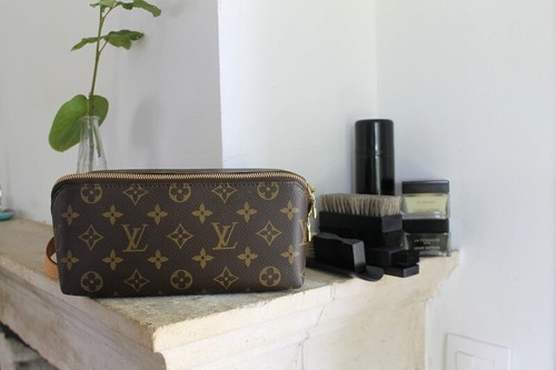 Trousse nécessaire - , à
