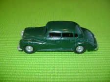 MARKLIN 8003 MERCEDES BENZ 300 SALOON VERTE FONCEE DESSOUS GRIS METALLISE VNMINT