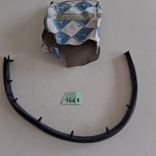 MERCEDES W124 : JOINT LATERAL GAUCHE du PARE-CHOCS AR  (1248850585.NEUF)