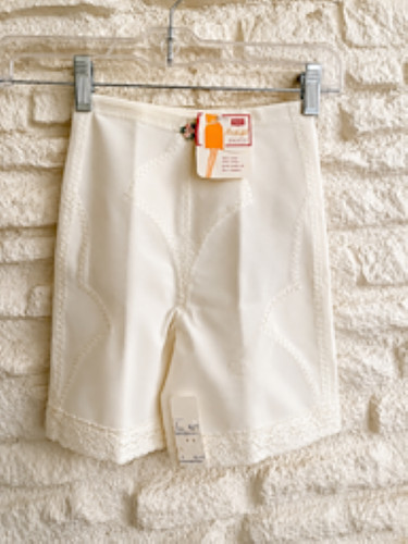 Nwt vintage sears mid length - nwt,