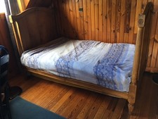 Lit Louis XVI  1 personne 1,80 x 1,10m 