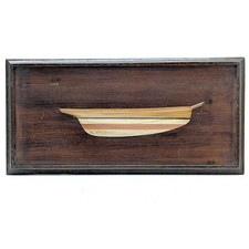 Demi coque profilée de bateau