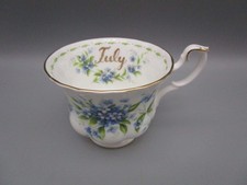 Tasse à thé en porcelaine anglaise "Royal Albert " JUILLET