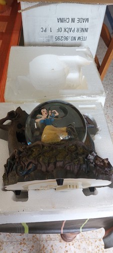 Rare snowglobe grosse boule - rare,