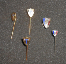 5 INSIGNES ÉPINGLETTE