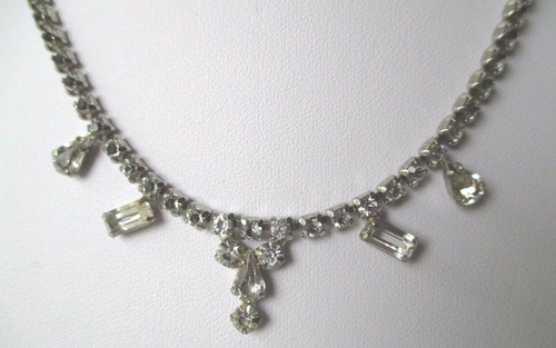 Collier couleur argent bijou - collier,