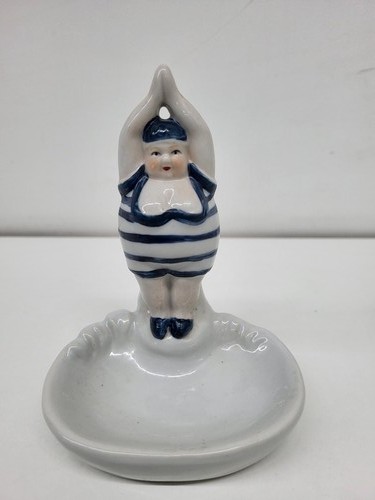 Figurine coupelle baigneuse - figurine,