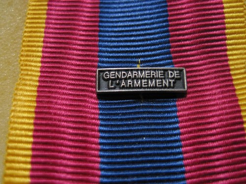 Agrafe miniature gendarmerie - agrafe,