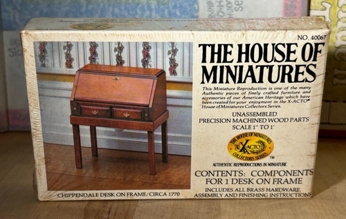 The house miniatures doll - house,