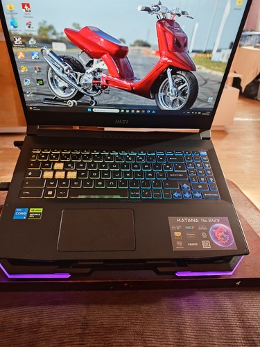 Portable msi katana - msi, b12v