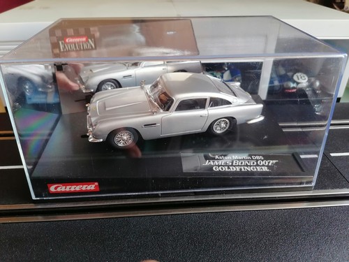 Carrera évolution rare aston - carrera,