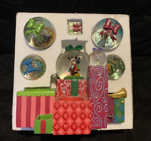 Rare disney musical snowglobe - rare!,