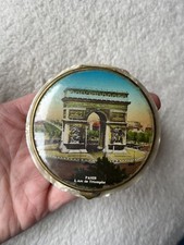 Ancien Poudrier En Bakélite, Décor Arc De Triomphe, Paris