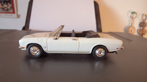 Miniature corvair monza 1969 - miniature,