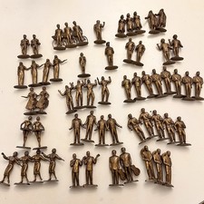 Lot de 57 personnages de